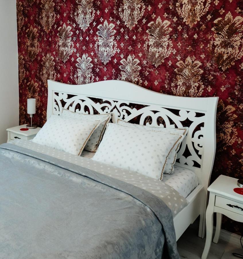 Carla'S Apart Palas-Hala Centrala 1 Bedroom - Shuttle Iasi Exteriör bild
